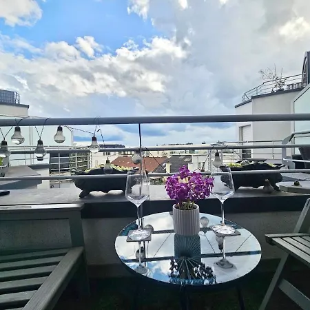 Convenient 1br With Terrace&parking Included